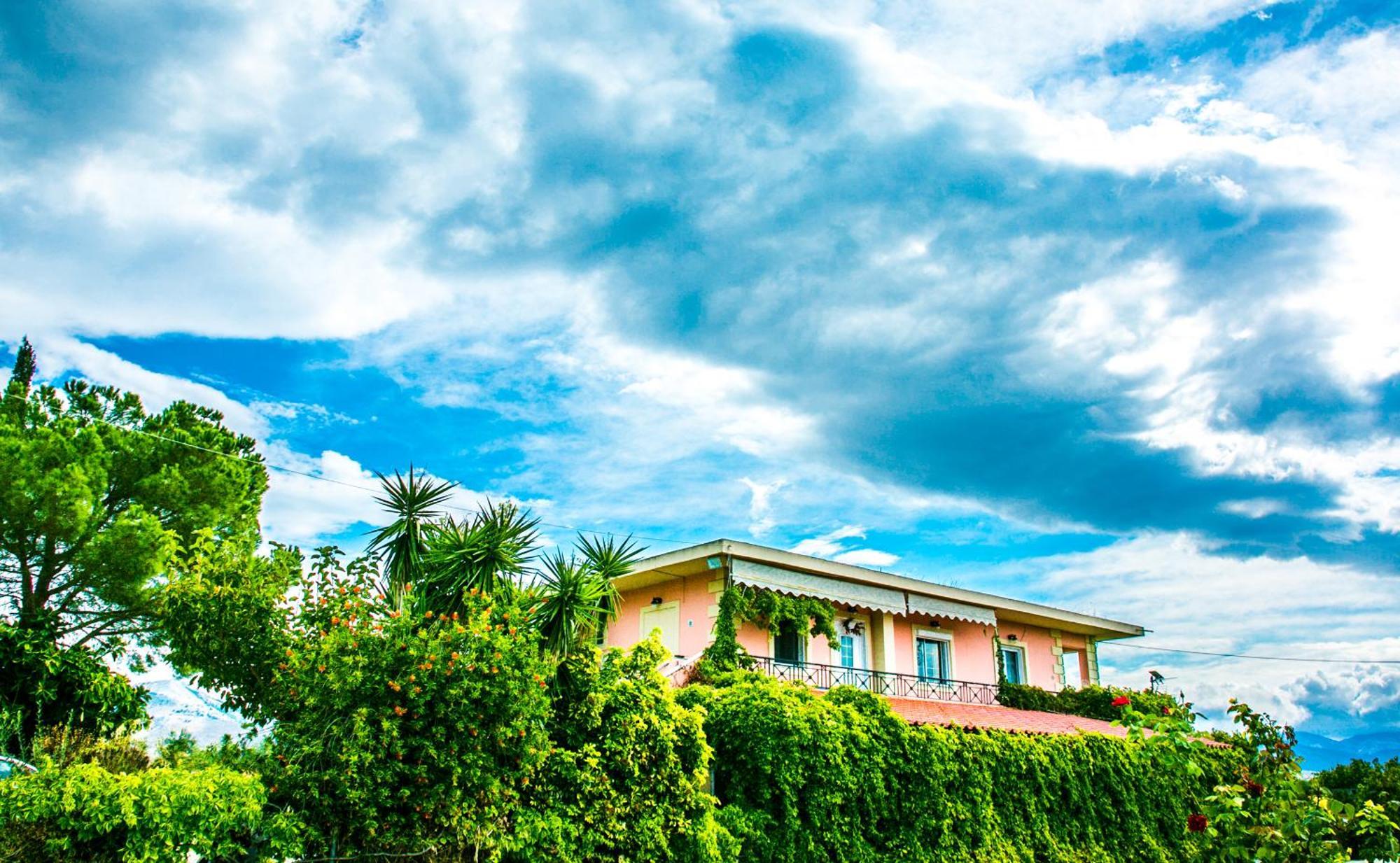 Babi'S Villa - Garden Apartment Lixouri Exterior photo